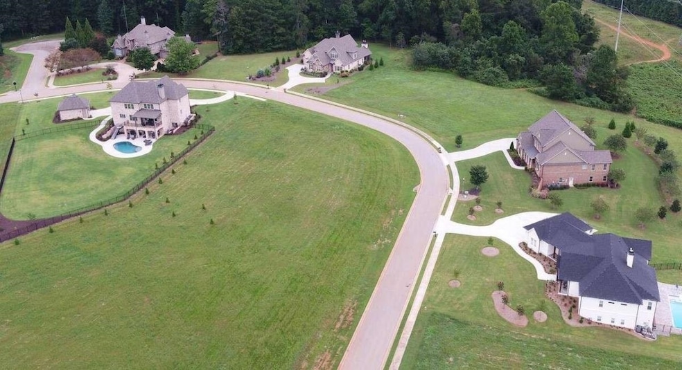 5377 Retreat Dr unit 60, Flowery Branch, GA 30542 - photo 1