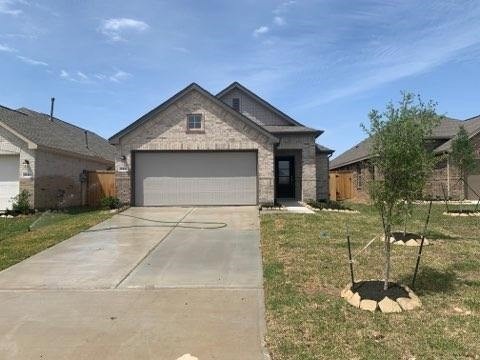 18467 Running Shadow Ct, Hockley, TX 77447 - photo 1