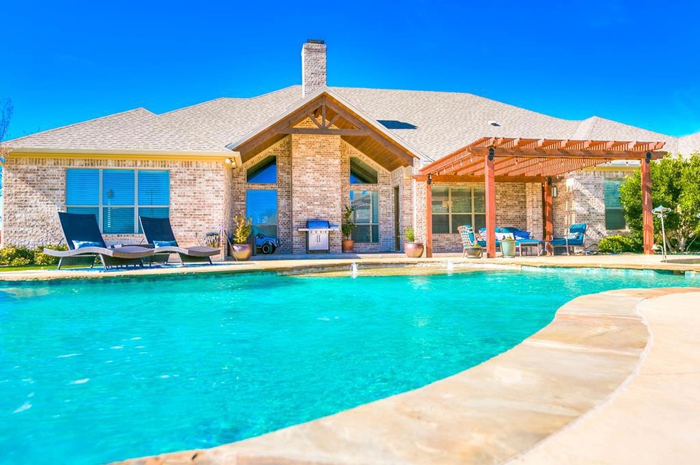 4902 N Bentwood Dr, San Angelo, TX 76904 - photo 1