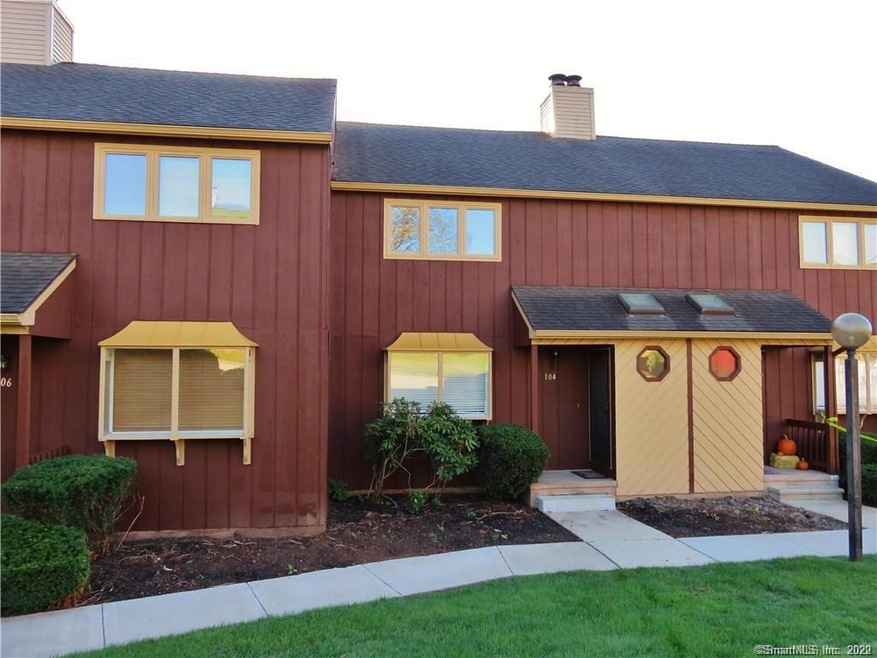 104 Skyview Dr unit 104, Cromwell, CT 06416 - photo 1