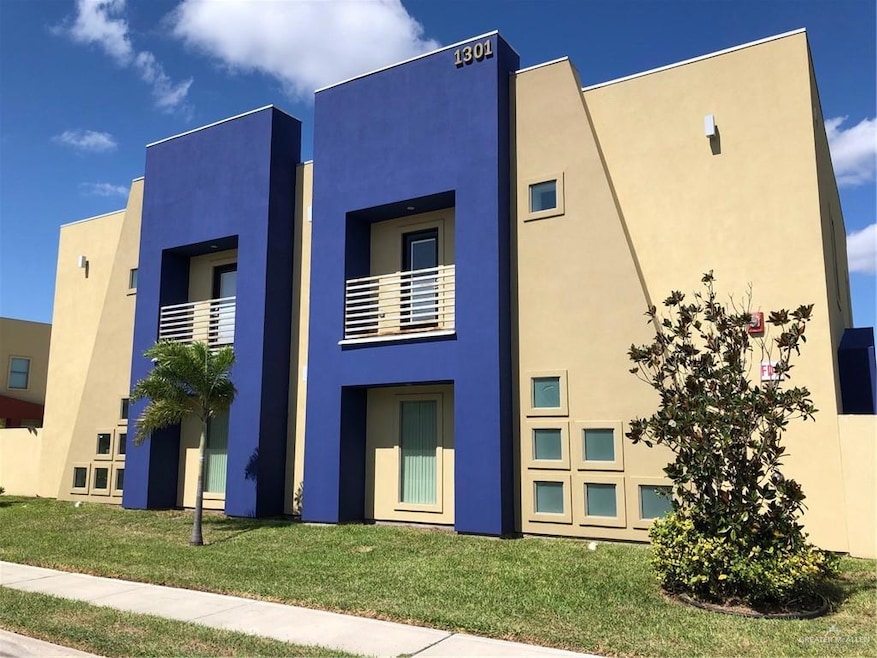 1301 E Daffodil Ave unit B, McAllen, TX 78501 - photo 1