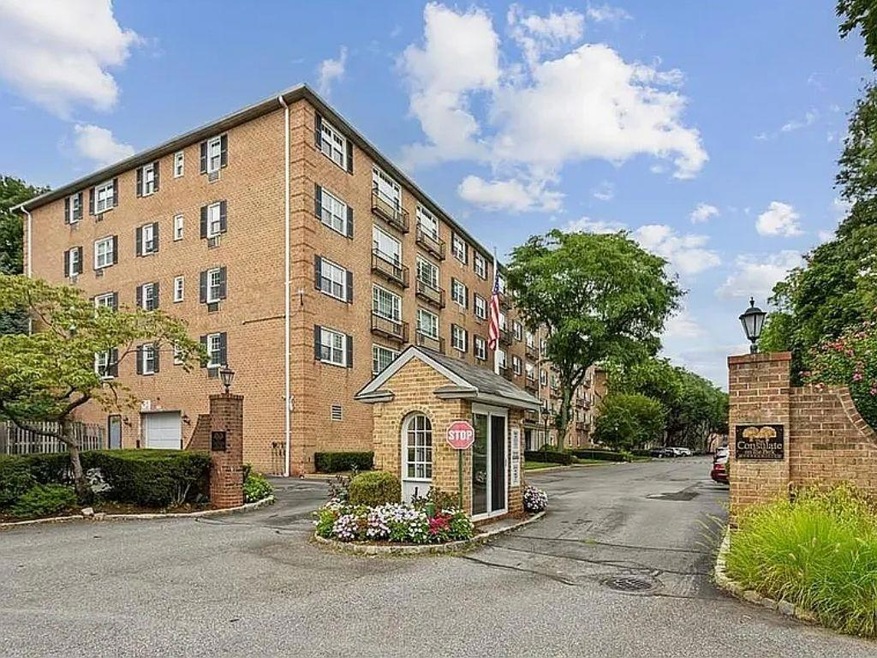 Consulate on the Park unit 4M, Tuckahoe, NY 10707 - photo 1