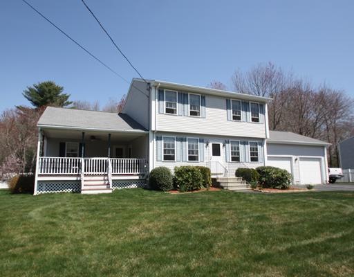 Exterior Front. Lots of living space in this 5 bed