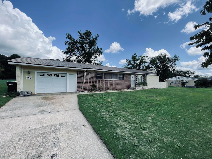 148 4th Ave, Crestview, FL 32539 - photo 1