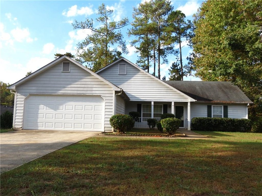 2495 Boulder Springs Point unit 1, Ellenwood, GA 30294 - photo 1