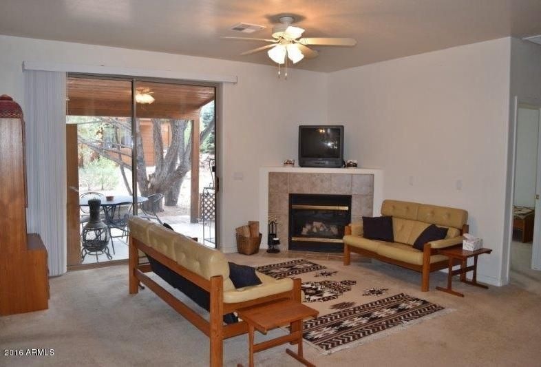 Living Room (1)
