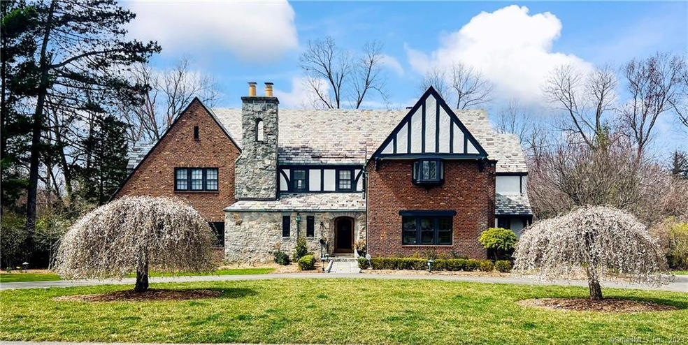 47 Westwood Rd, West Hartford, CT 06117 - photo 1