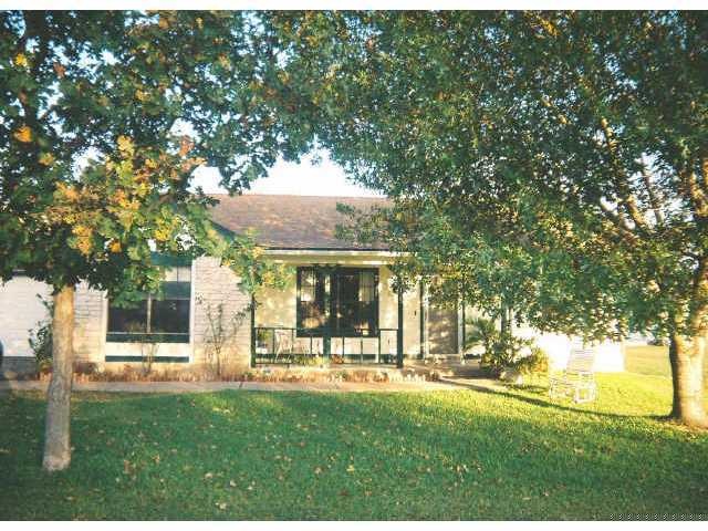 135 Park Dr S, Kyle, TX 78640 - photo 1