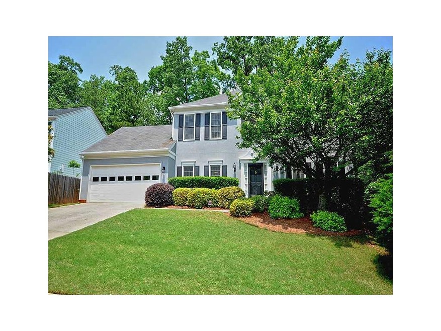 Exterior Front. CLICK the HomeScenes.com Virtual T