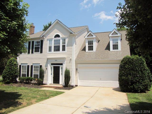 9201 Torrence Crossing Dr, Huntersville, NC 28078 - photo 1