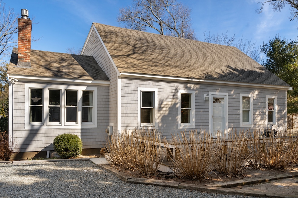 2 Upper Douglas Ln, Oak Bluffs, MA 02557 - photo 1