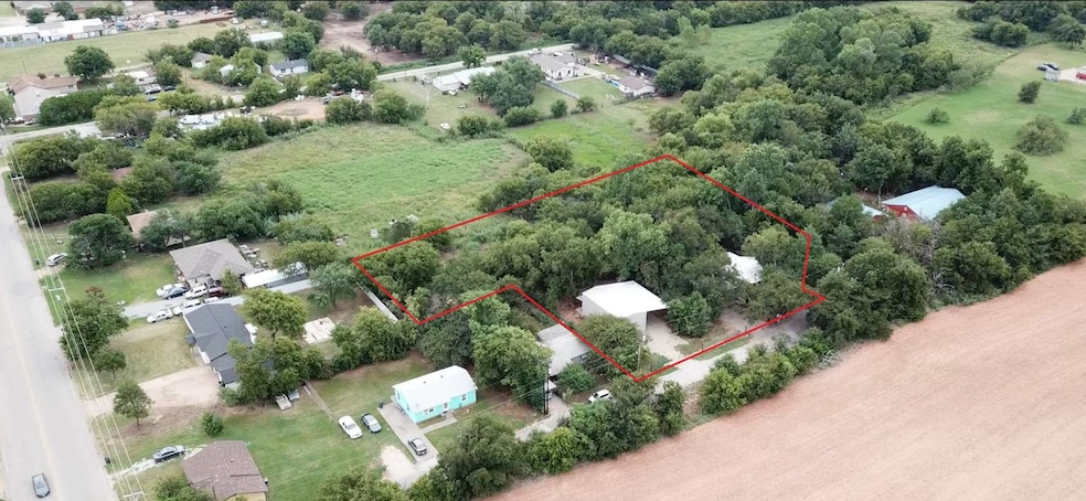 105 Linda Ln, Wichita Falls, TX 76301 - photo 1