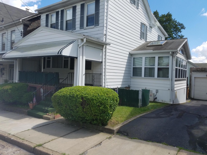 408 W. Green picture