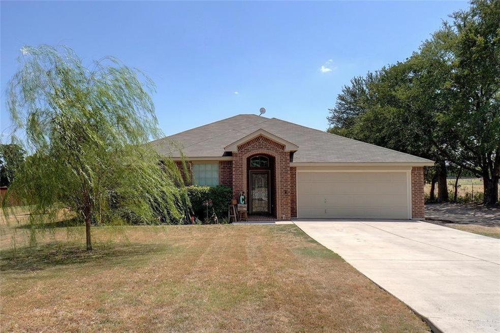 101 Champions Way, Azle, TX 76020 - photo 1