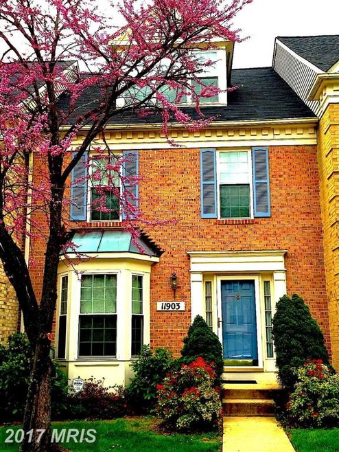 11903 Thurloe Dr, Lutherville Timonium, MD 21093 - photo 1