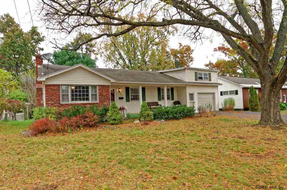 10 Bertone Dr, Schenectady, NY 12306 - photo 1