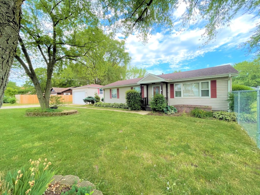 163 Kings Rd, Carpentersville, IL 60110 - photo 1