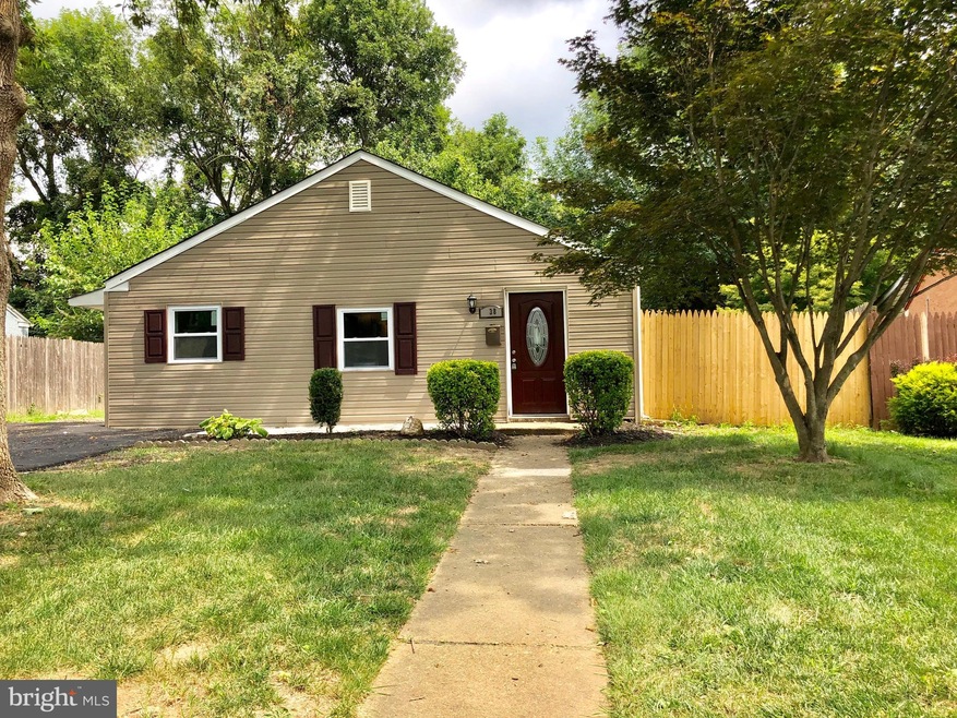 438 Howell Dr, New Castle, DE 19720 - photo 1