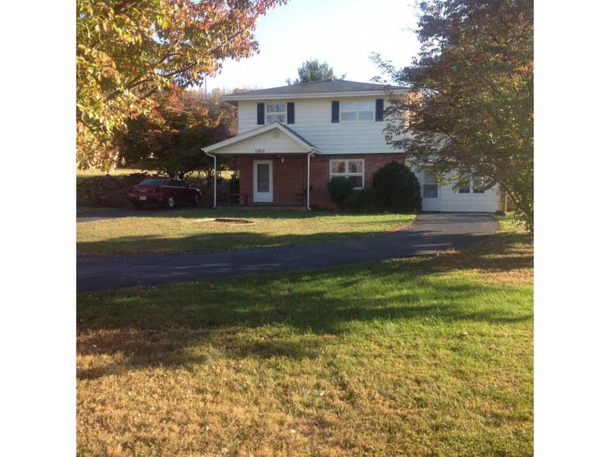 1063 Smalling Rd, Johnson City, TN 37601 - photo 1