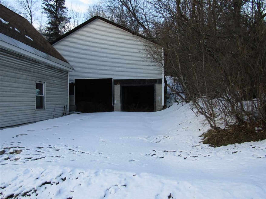 34 Meadow St, Littleton, NH 03561 - photo 1