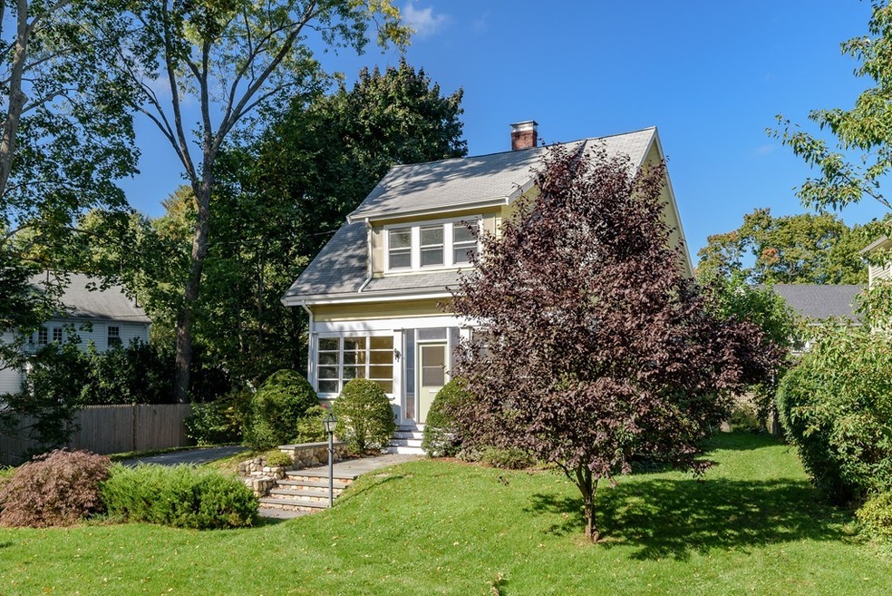 8 Dee Rd, Lexington, MA 02420 - photo 1