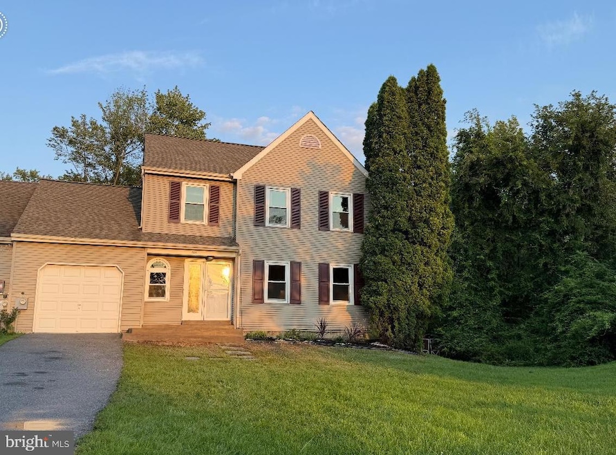 414 Windsor Cir, Exton, PA 19341 - photo 1