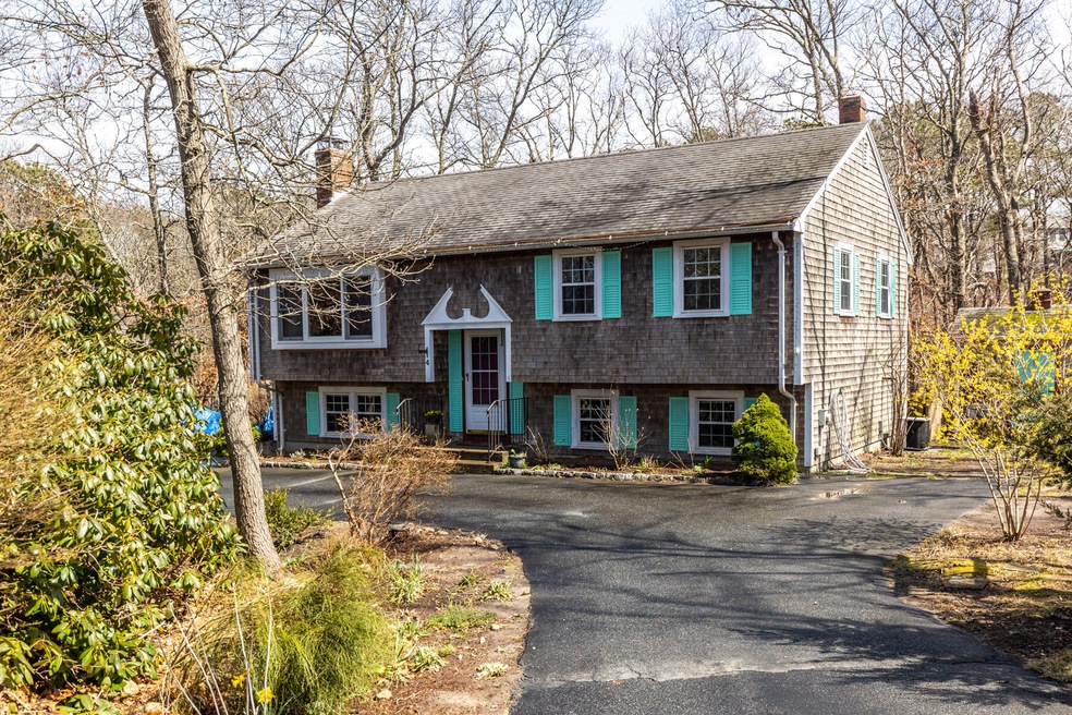 4 Sheepmeadow Ln, Sandwich, MA 02563 - photo 1