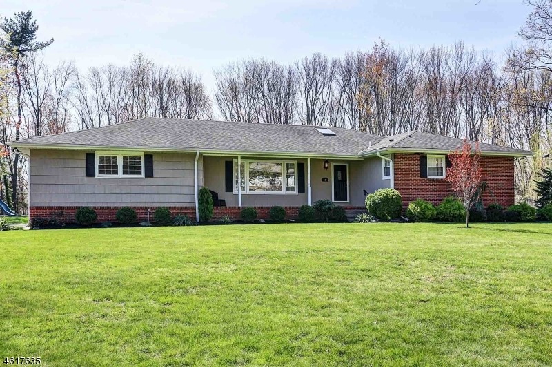 8 Fairway Ct, Scotch Plains, NJ 07076 - photo 1