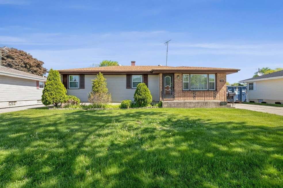 3123 99th Place, Highland, IN 46322 - photo 1