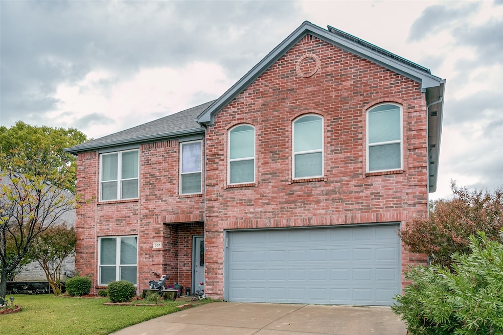 307 Pointer Place, Arlington, TX 76002 - photo 1