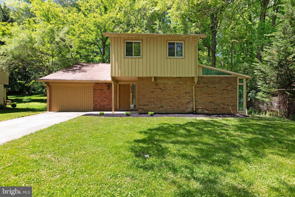 5376 Thunder Hill Rd, Columbia, MD 21045 - photo 1