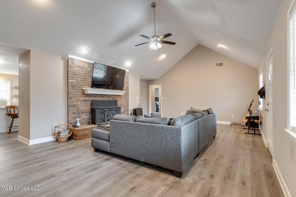 307 Woodview Road-11