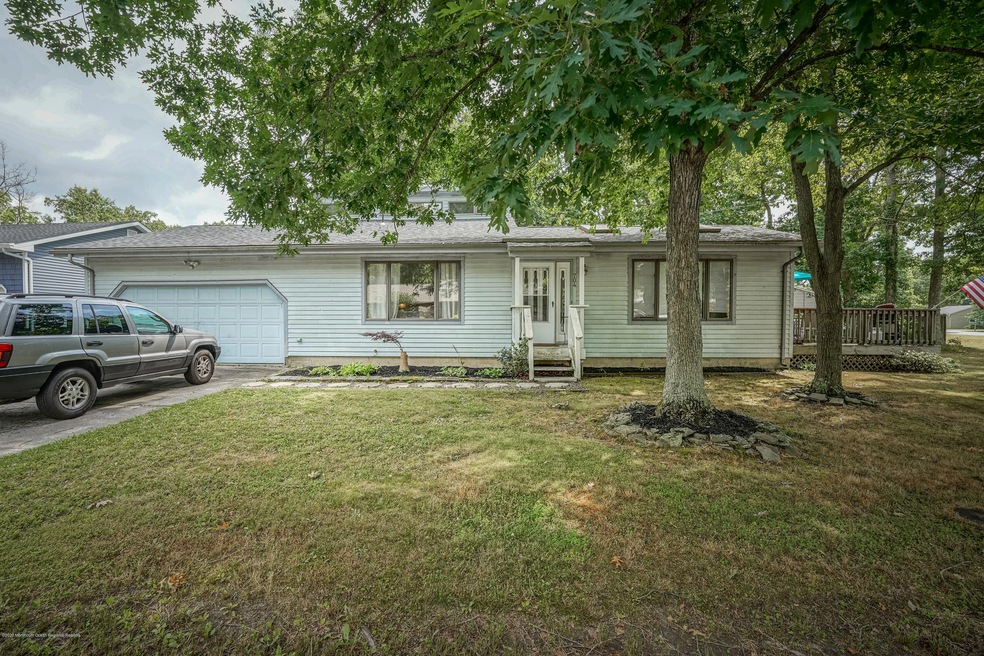 704 Chelsea St, Forked River, NJ 08731 - photo 1