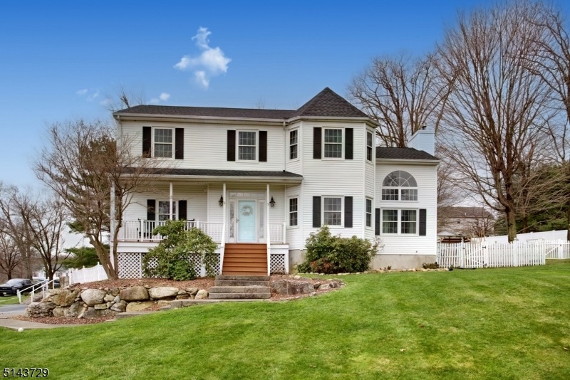 3 Sandra Ln, Sparta, NJ 07871 - photo 1