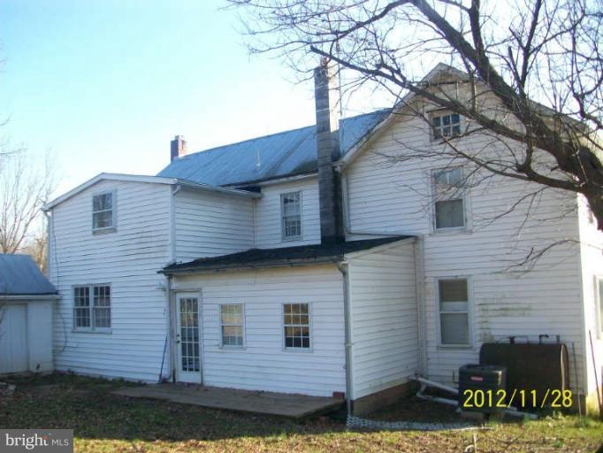 7317 Flowing Springs Rd, Shenandoah Junction, WV 25442 - photo 1