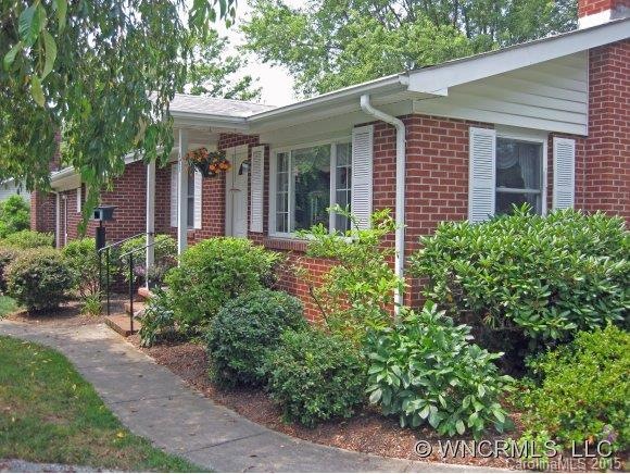 431 Pace Rd, Hendersonville, NC 28792 - photo 1