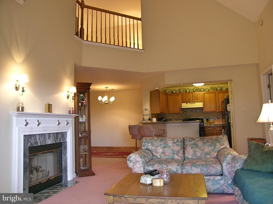 13201 Cloppers Mill Dr unit 11-D, Germantown, MD 20874 - photo 1