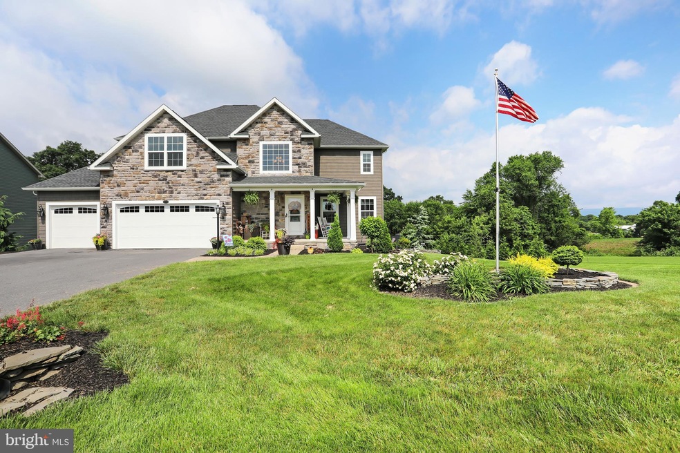 1611 Wind Flower Rd, Chambersburg, PA 17202 - photo 1