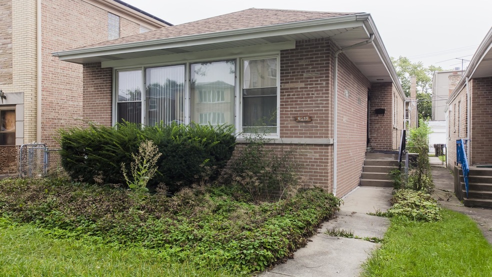 6213 N Richmond St, Chicago, IL 60659 - photo 1