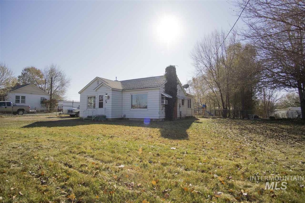 213 W Louisiana Ave, Nampa, ID 83686 - photo 1