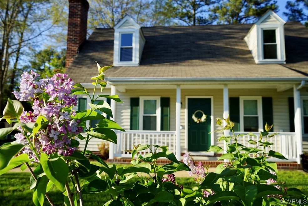 Welcome to 2736 Maurice Walk Court!