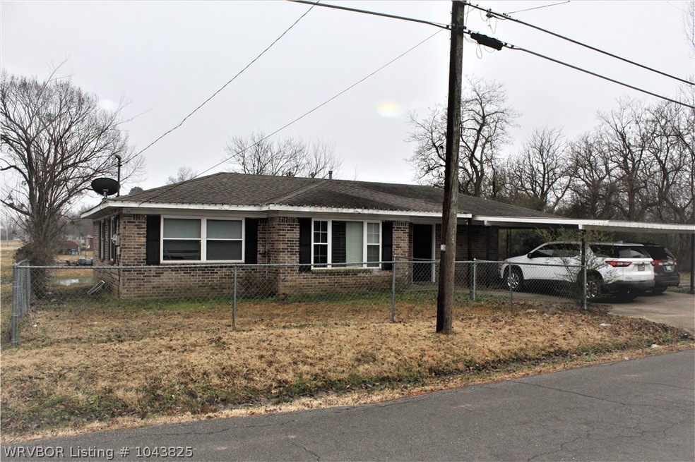 503 SW 3rd St, Muldrow, OK 74948 - photo 1