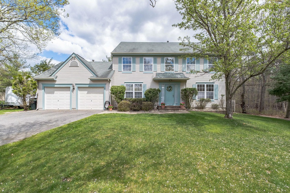 5 Hunters Green Ct, Howell, NJ 07731 - photo 1