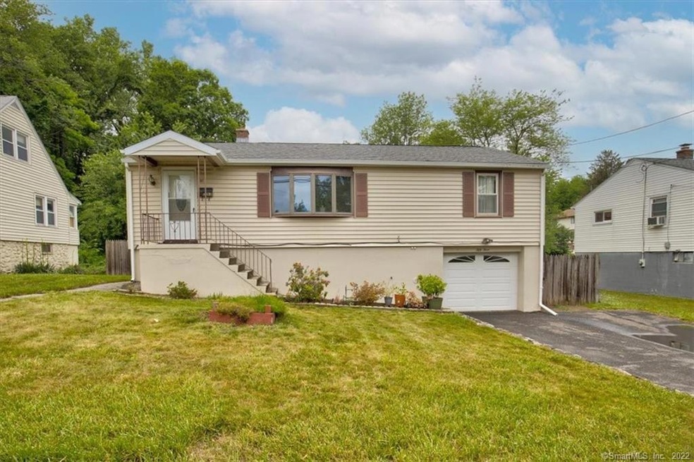 53 Dallas Ave, Waterbury, CT 06705 - photo 1