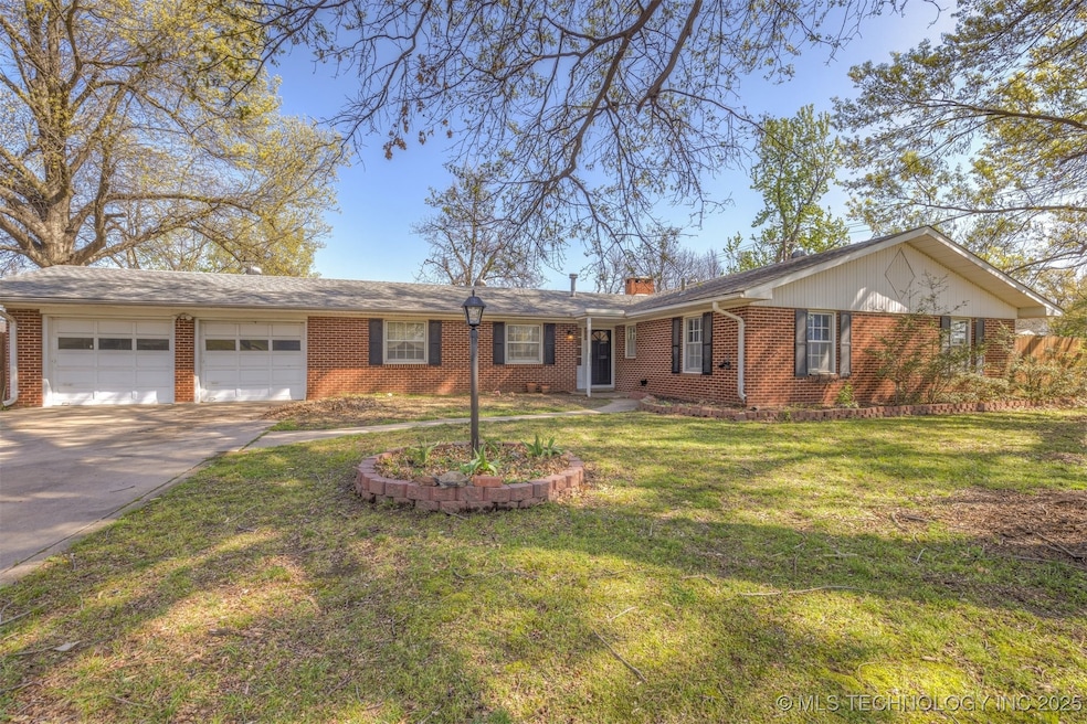 601 SE 14th St, Pryor, OK 74361 - photo 1