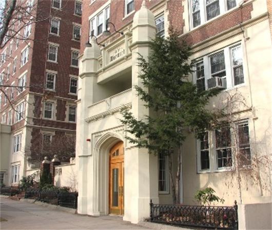 Warwick Condos unit 703, Brookline, MA 02446 - photo 1