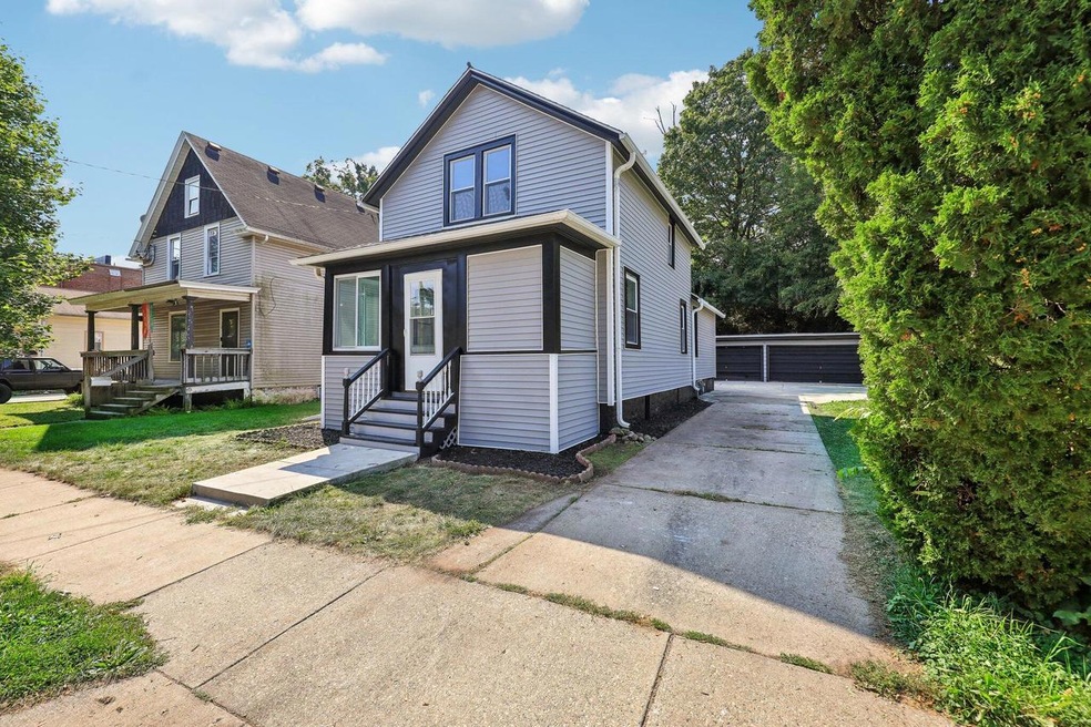 127 north Moore