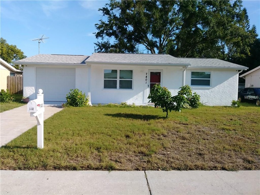 Great curb appeal!!