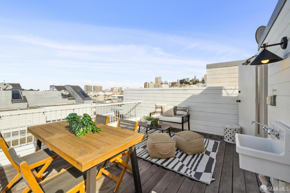 For Sale $1,195,000 • Co-Listing Agent