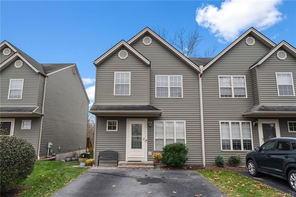 9 Argent Dr, Highland, NY 12528 - photo 1